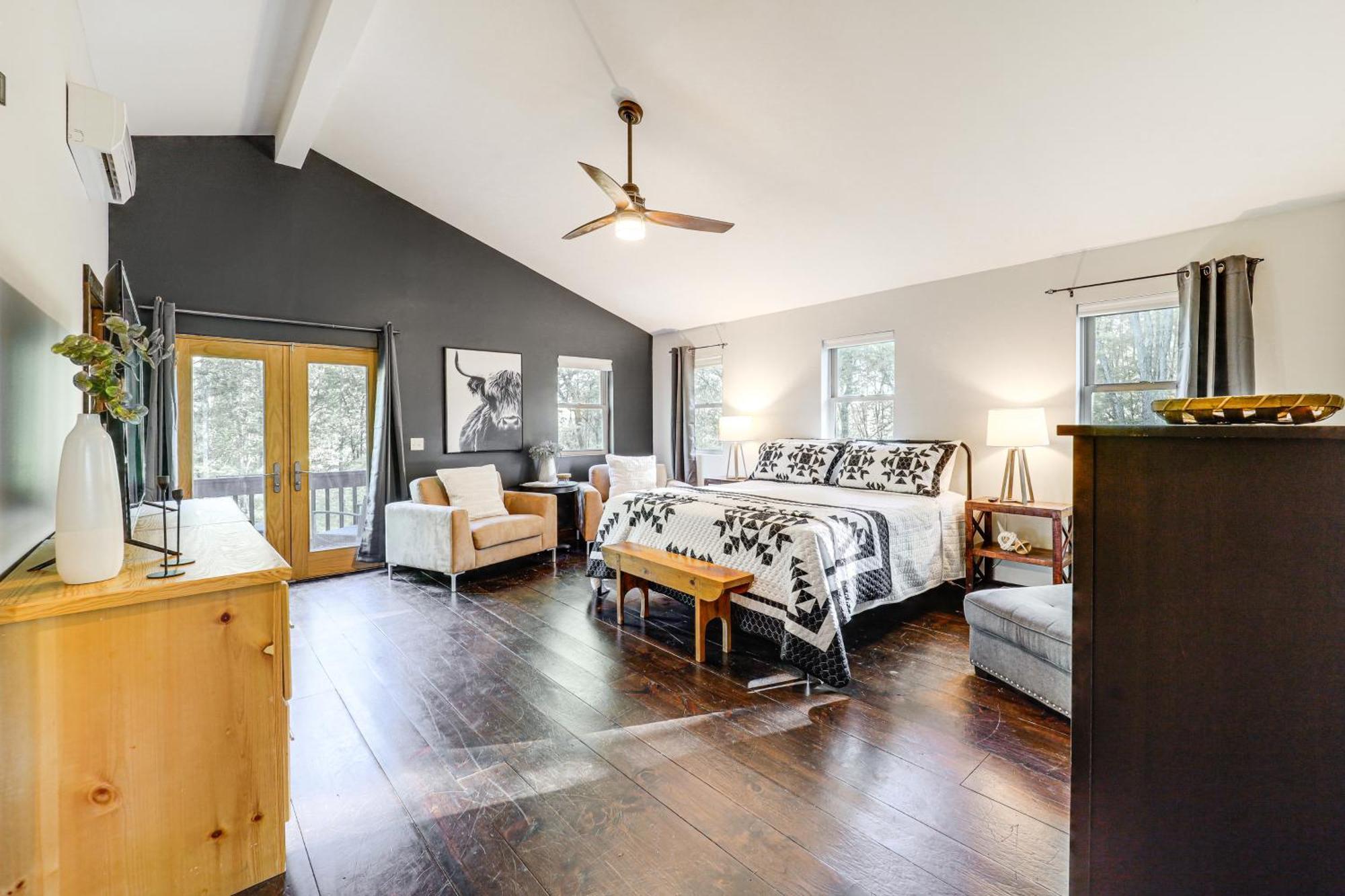 Luxe Appalachian Mountain Cabin With Hot Tub, Views Warrensville Экстерьер фото