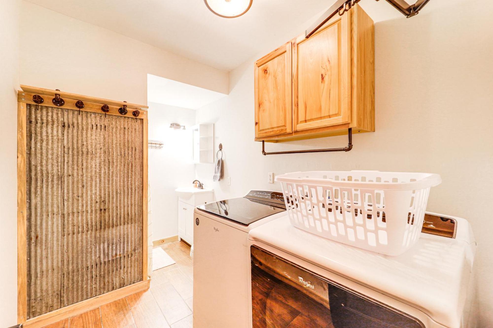 Luxe Appalachian Mountain Cabin With Hot Tub, Views Warrensville Экстерьер фото